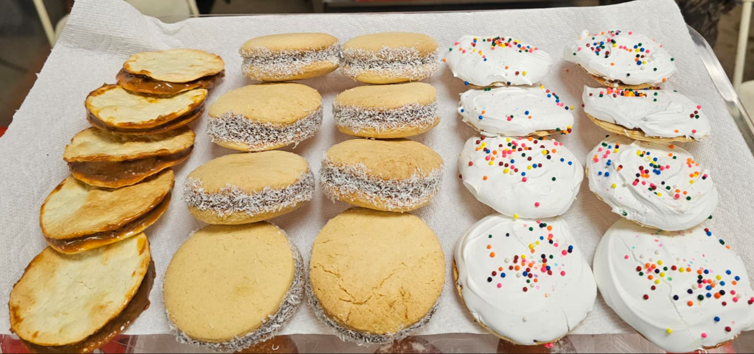 3 Dulces (mix) / 3 Pastries (mix)