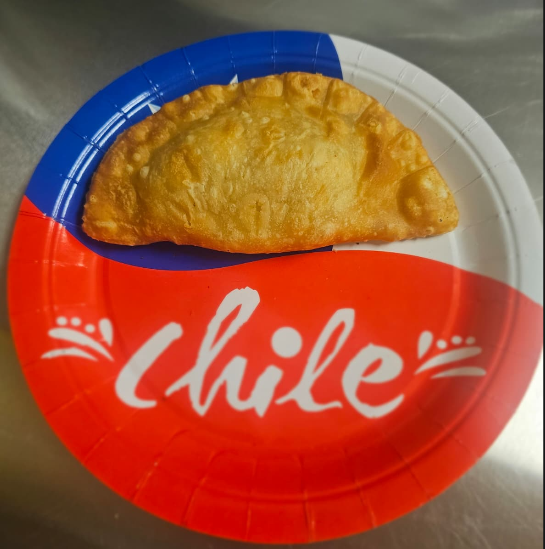 Cheese Empanada / Empanada de Queso